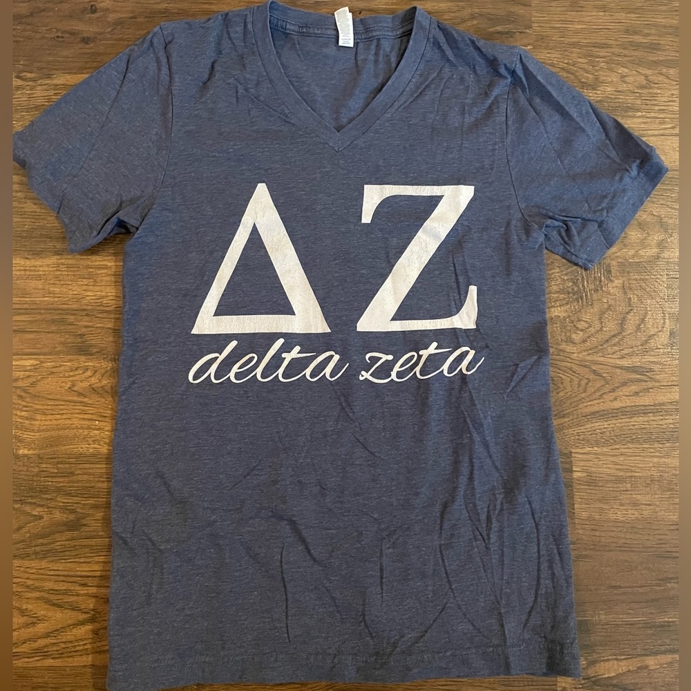 Delta Zeta V-Neck
